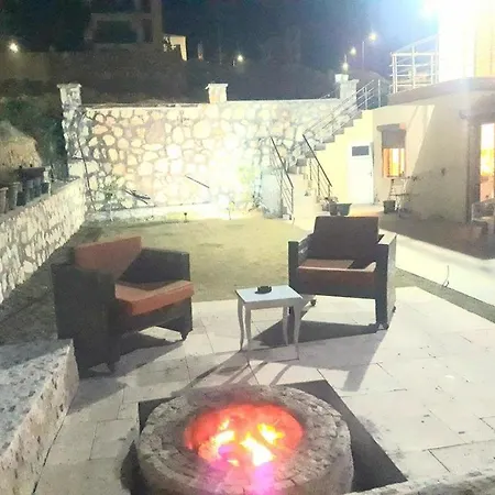 Sunrise Villa *